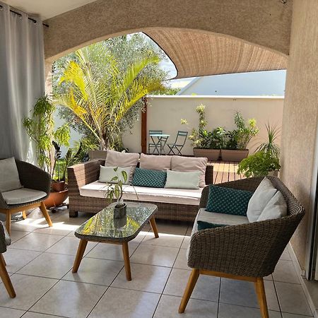 Villa Etang Sale Les Bains Avec Piscine Privee Exteriér fotografie