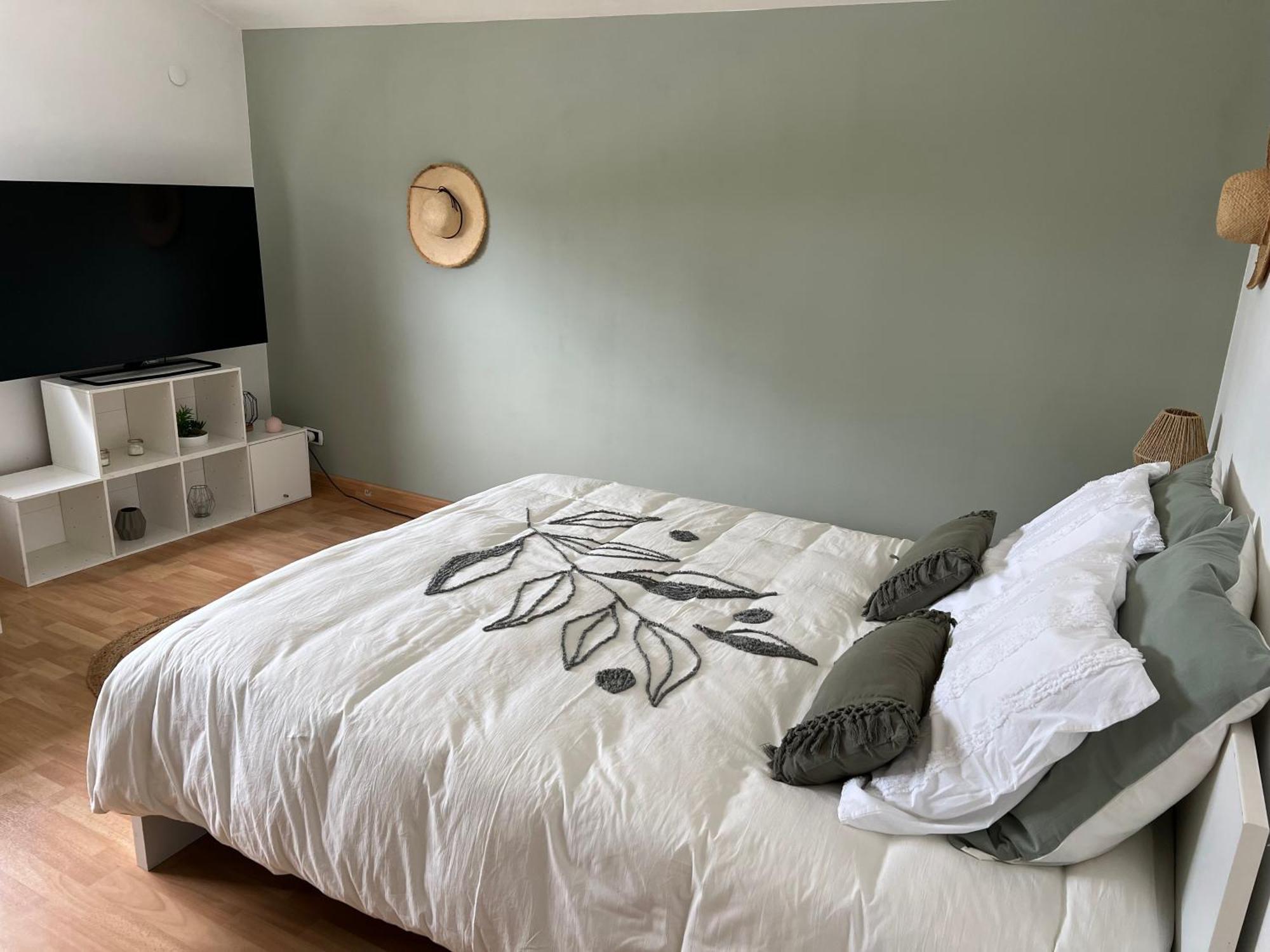 Villa Etang Sale Les Bains Avec Piscine Privee Exteriér fotografie