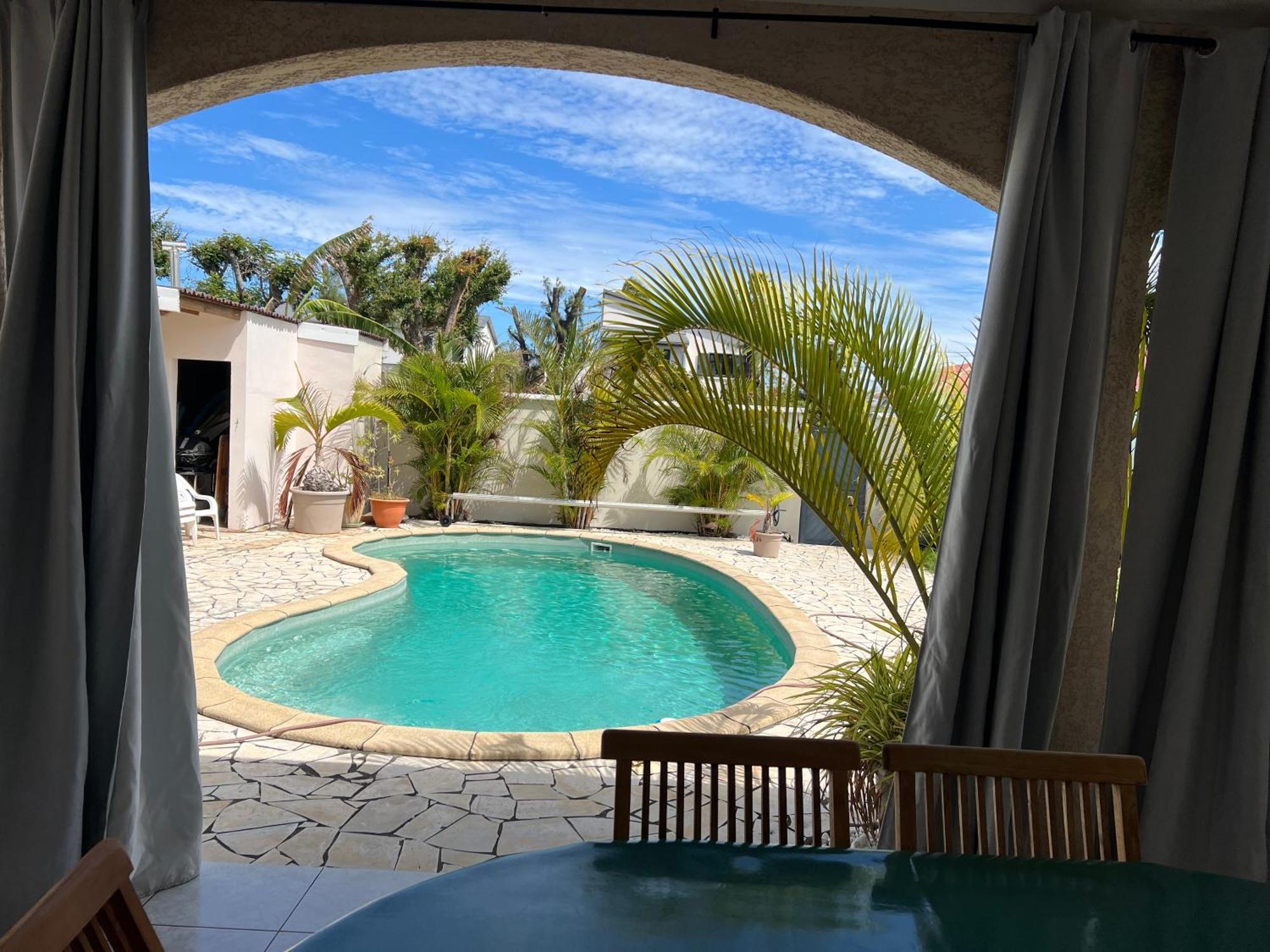 Villa Etang Sale Les Bains Avec Piscine Privee Exteriér fotografie