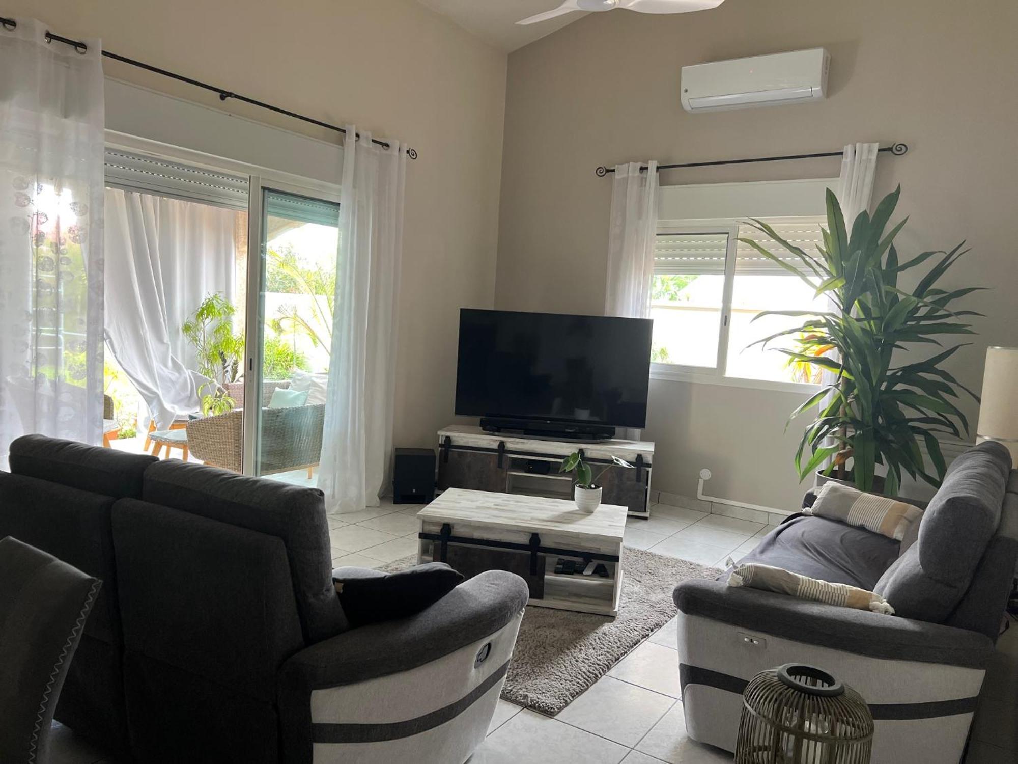 Villa Etang Sale Les Bains Avec Piscine Privee Exteriér fotografie